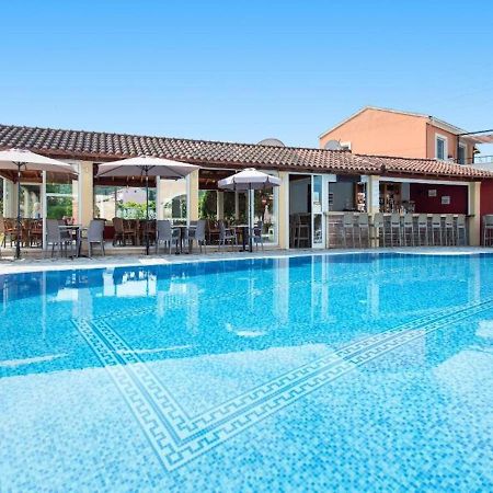 Asteraki Poolside Apartment By Dadovillas Akharávi Eksteriør bilde